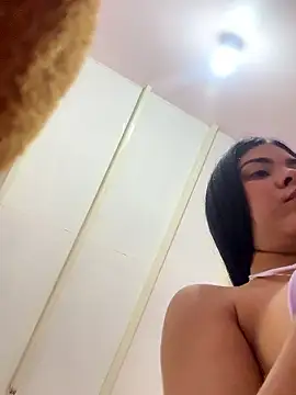 Victoria_Shy's cam snapshot