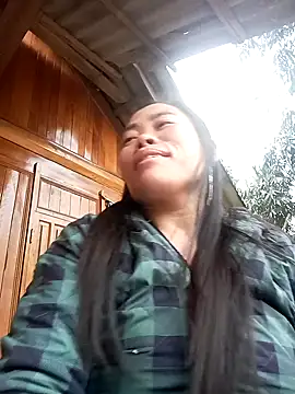 CoMay003's cam snapshot