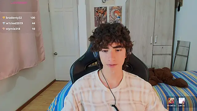 Nude_Boy18 live sex cam