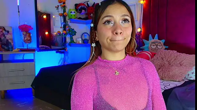 alisson_zafiro_'s cam snapshot