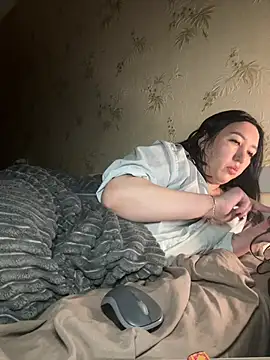 Naughtbaby_2025's cam snapshot