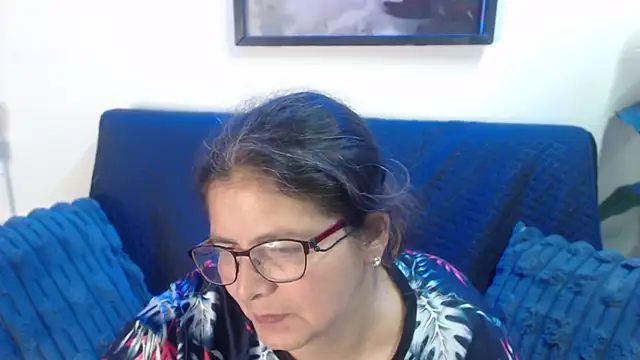 Linda_banks_ live sex cam