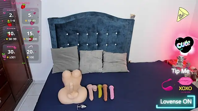 Noah_Cherry live sex cam