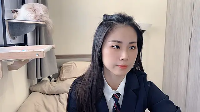 BabyOneDaily's cam snapshot