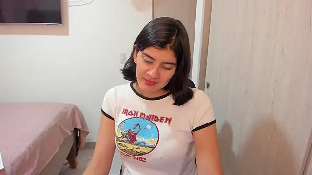 misstoya's cam snapshot