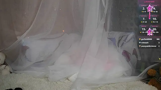 AnnaSiren's cam snapshot