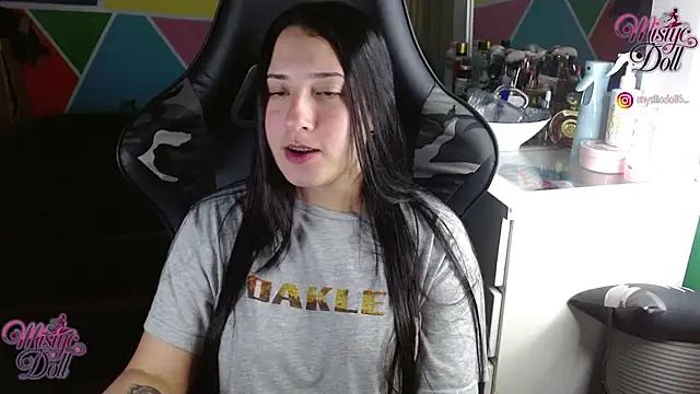 Mysticdooll69 live sex cam