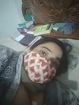 momo_loves's cam snapshot