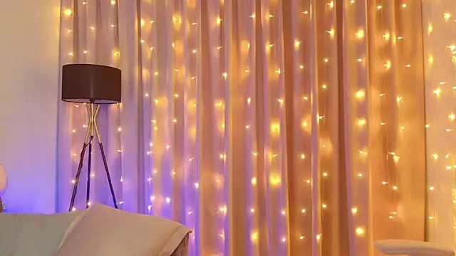 ur_shy_bambi's cam snapshot