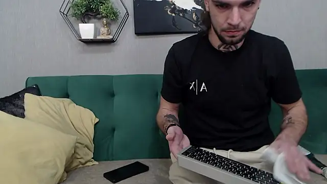 KaneHunter's cam snapshot