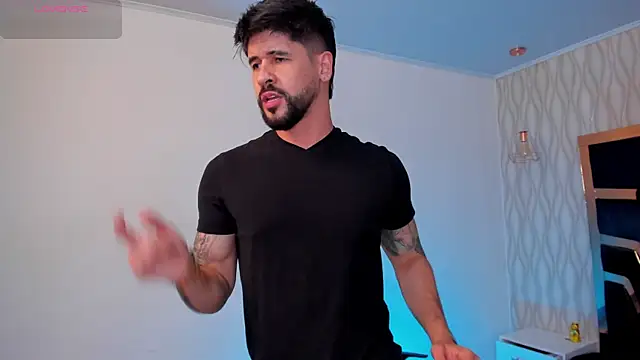 Petesevans live sex cam