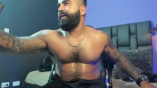 Lyon_vach live sex cam