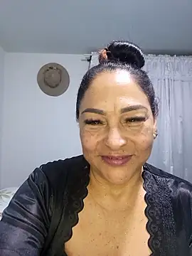 Gina_Myers live sex cam