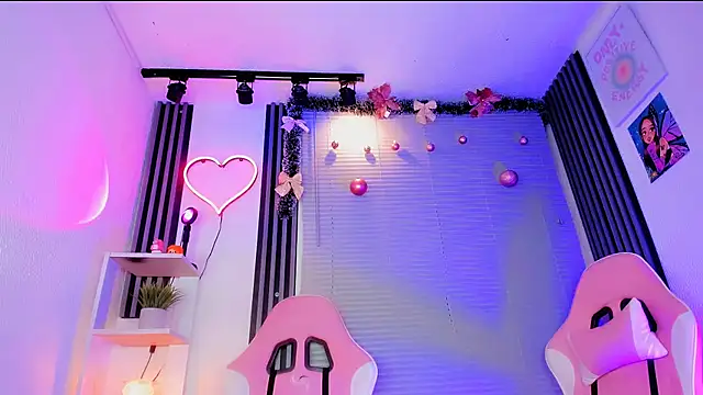 HallieAnnie live sex cam