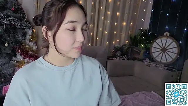 ColettaMejias live sex cam