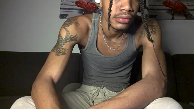 BlackBullTitus live sex cam