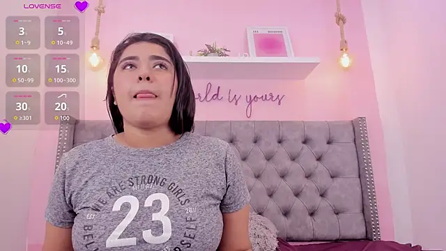 Sophiia_77's cam snapshot