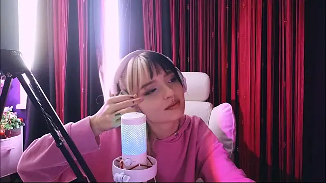 Avi_Nile live sex cam