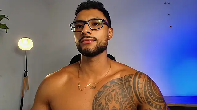 LiamGarcia1 live sex cam