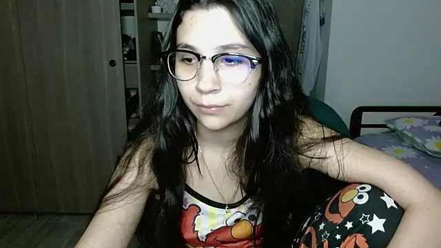 mia__lopez_'s cam snapshot