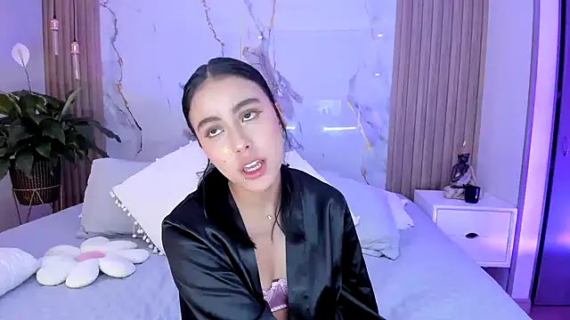 miss_martiina's cam snapshot