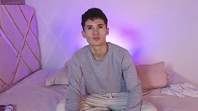 Eiden_Blake live sex cam