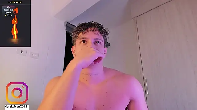 DerekOlsen live sex cam