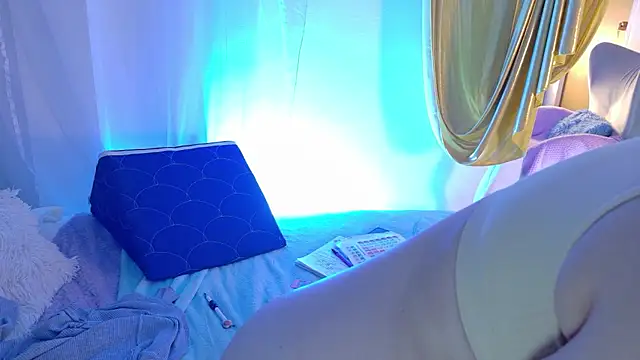 magali_19's cam snapshot