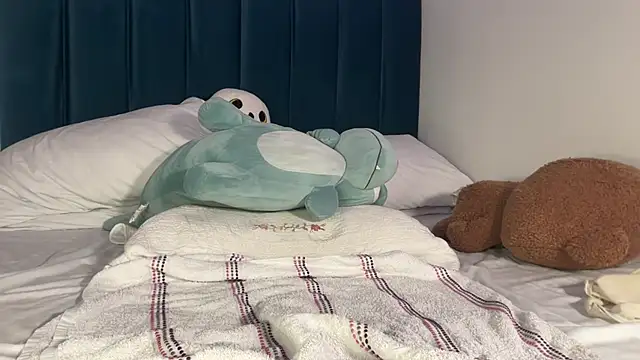 alice_guerin_ live sex cam