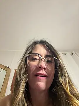 Wetbabygirlxo live sex cam