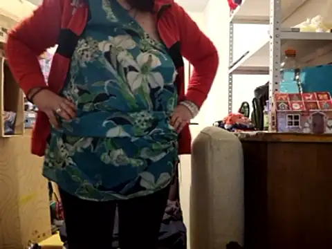 Samantha_Squirt@xh live sex cam