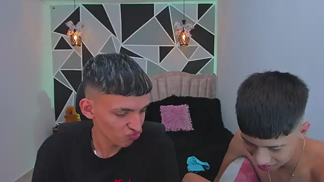 Juan_Nd_Steven live sex cam