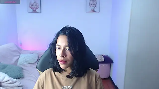 Kittie_nala_'s cam snapshot