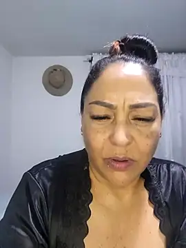 Gina_Myers live sex cam