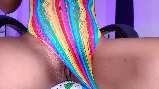 naomi_kyse's cam snapshot