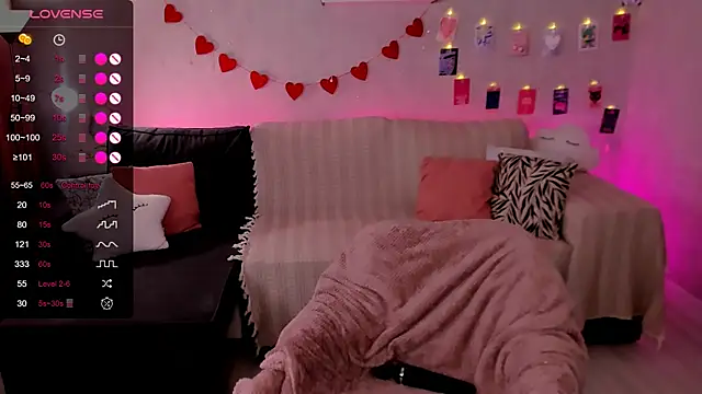 BellaCaress live sex cam