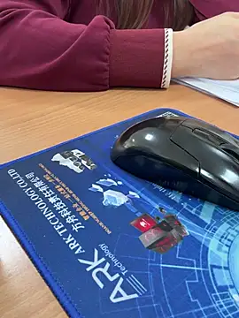 ThuPhuong-Tr's cam snapshot