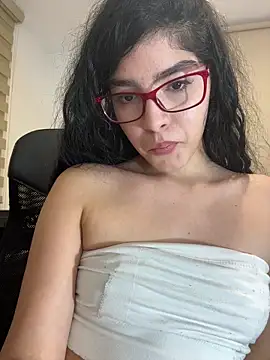 dani_bela's cam snapshot