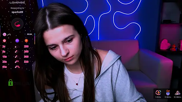 berry_alma's cam snapshot