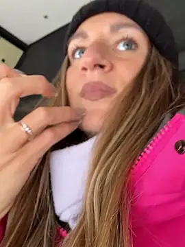 EvvaMur's cam snapshot