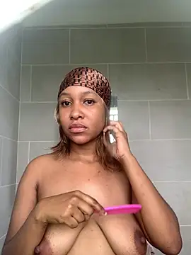 Creamy_bitchxxx's cam snapshot