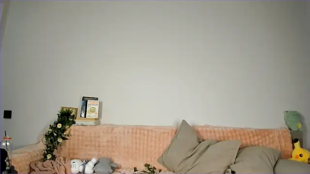 nora_babyu live sex cam