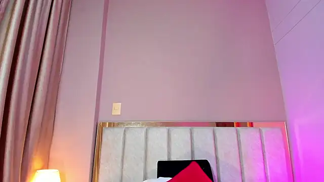 LaraGoldd's cam snapshot