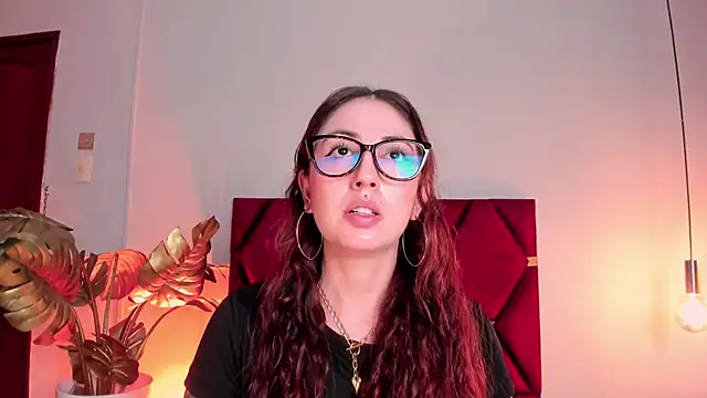 Emilywatsonn live sex cam