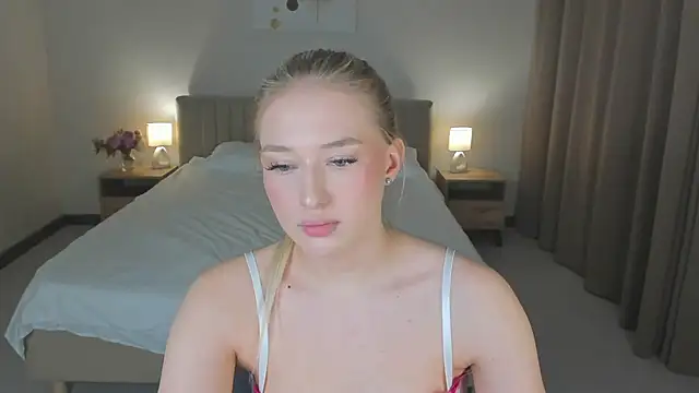 ChloeAlba's cam snapshot