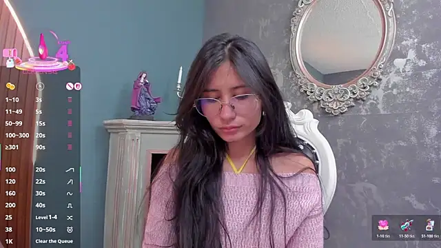 NayeCloud live sex cam