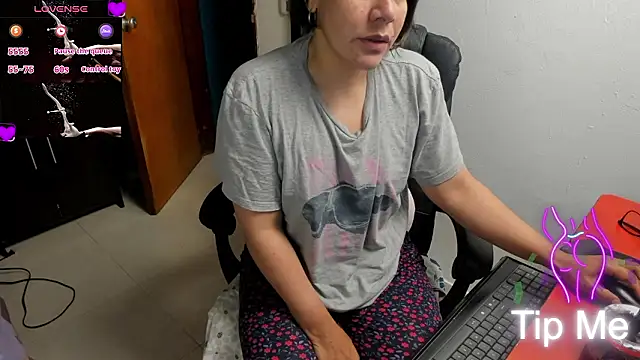 peanut_tangerine's cam snapshot