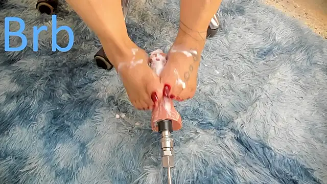 meggancurvy's cam snapshot