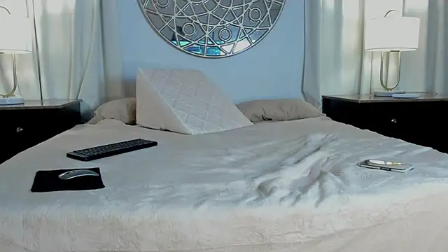 Ramona_Flower live sex cam