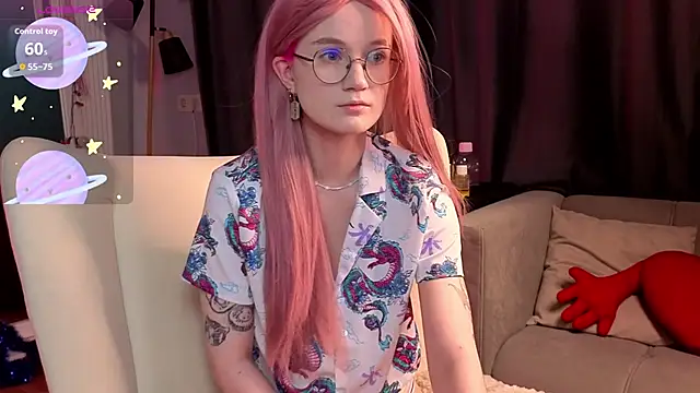 Kitty_smalltits's cam snapshot